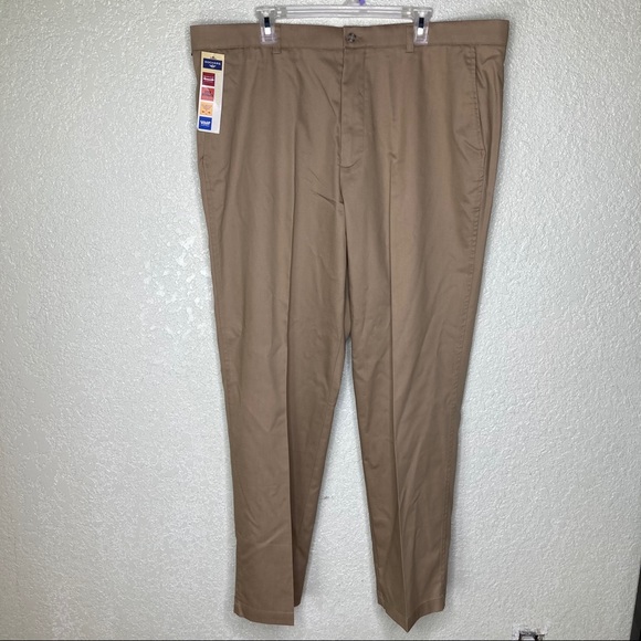 Dockers Other - Dockers NWT 42/32 Stain Defender Flat Front